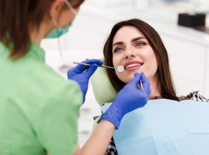 Dental Crowns: Types, Benefits, Procedure & Maintenance