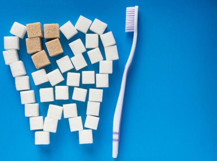 Habits that damage your teeth and how to break them