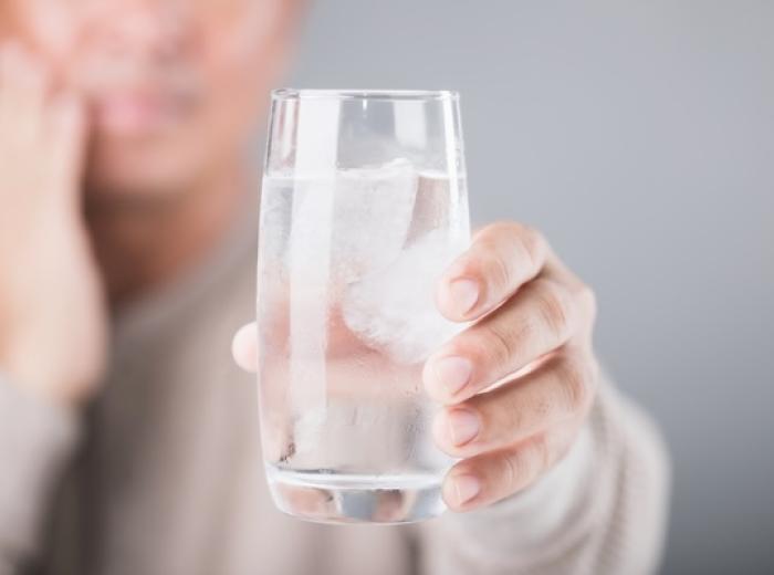 Did you know that there are some harmful habits for your teeth? Let’s find out more.