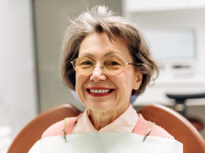 How does the lack of teeth affect us? Causes and solutions for missing teeth